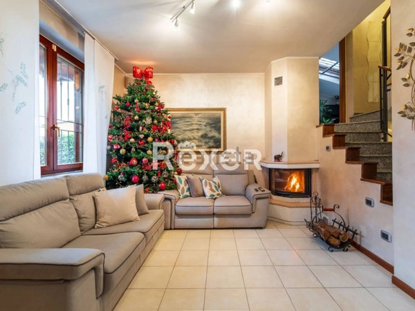 casa indipendente in vendita a Cerro Maggiore