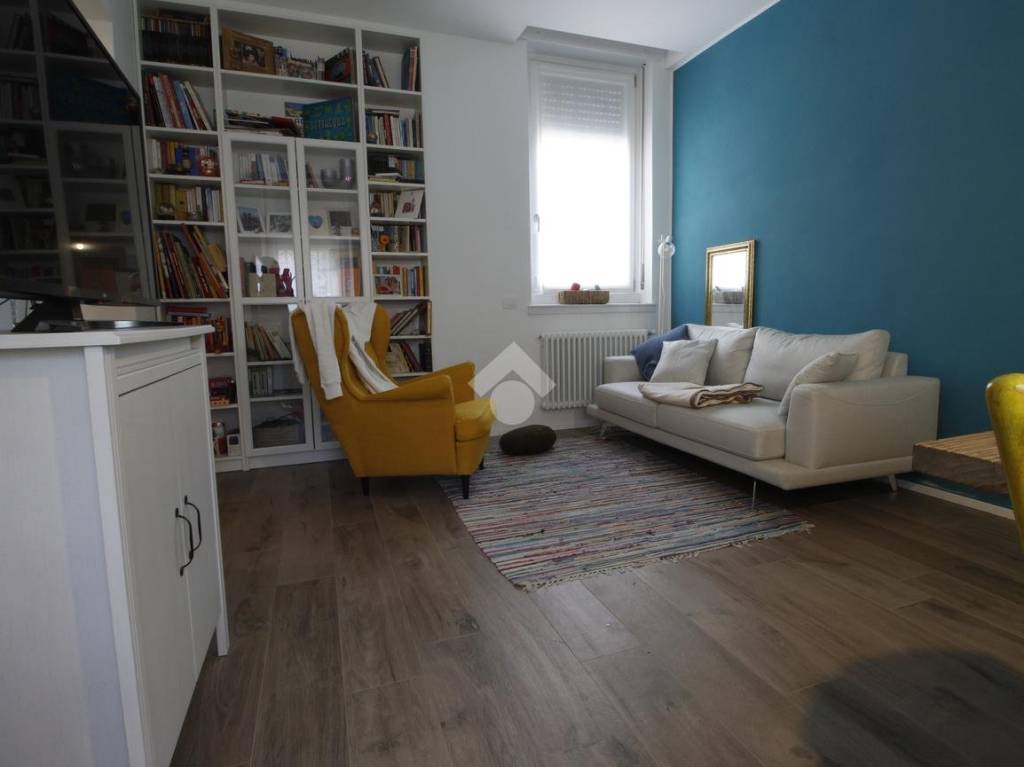 casa indipendente in vendita a Cerro Maggiore