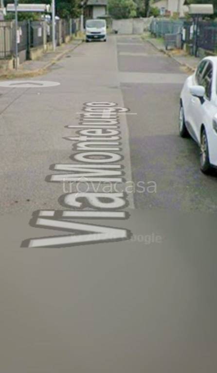 negozio in vendita a Cerro Maggiore