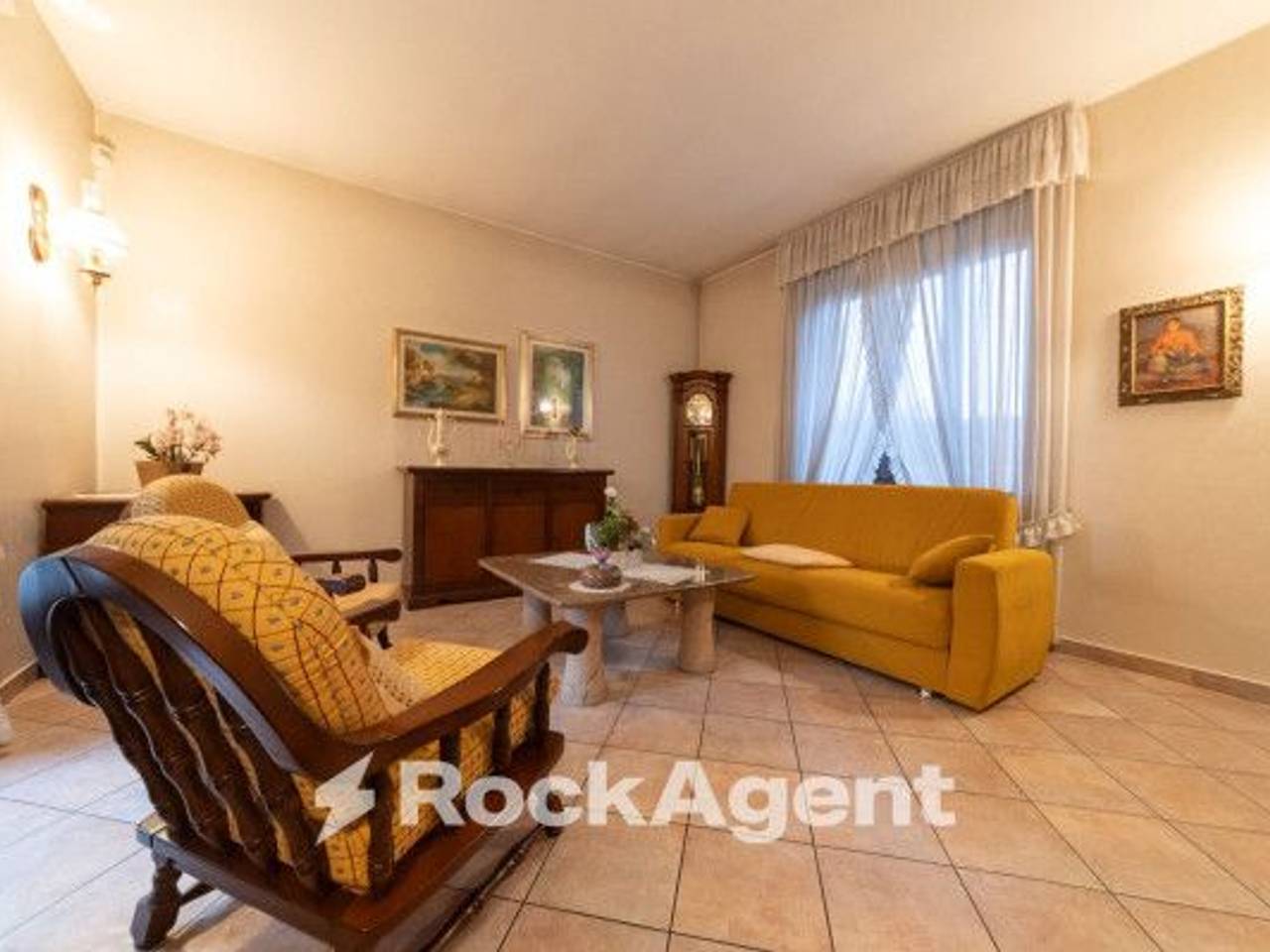 casa indipendente in vendita a Cerro Maggiore