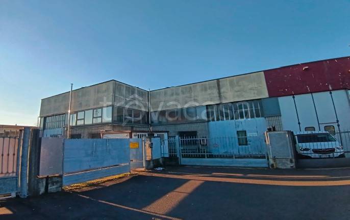 negozio in vendita a Cerro Maggiore