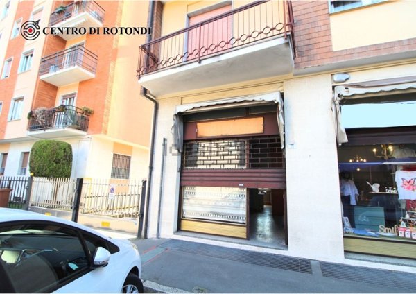 negozio in vendita a Cerro Maggiore