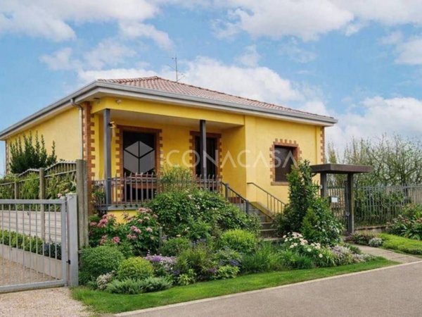 casa indipendente in vendita a Cerro Maggiore