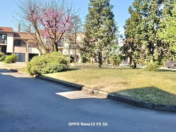 casa indipendente in vendita a Cerro Maggiore in zona Cantalupo