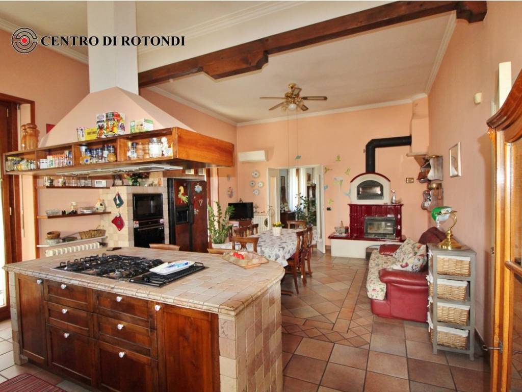 casa indipendente in vendita a Cerro Maggiore