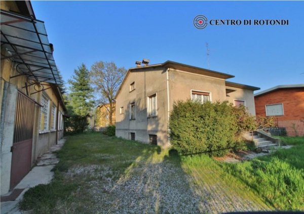 casa indipendente in vendita a Cerro Maggiore