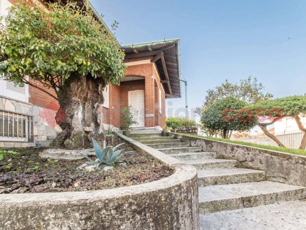 casa indipendente in vendita a Cerro Maggiore