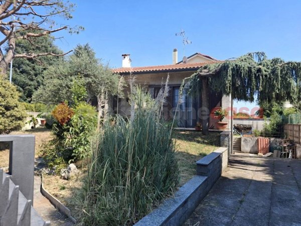 casa indipendente in vendita a Cerro Maggiore