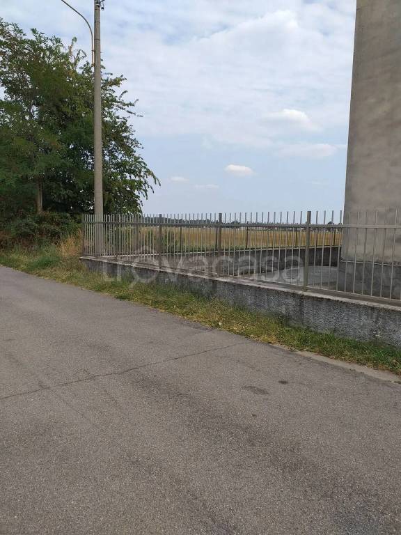 terreno agricolo in vendita a Cerro Maggiore
