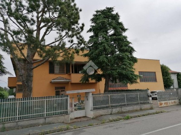 casa semindipendente in vendita a Cerro Maggiore