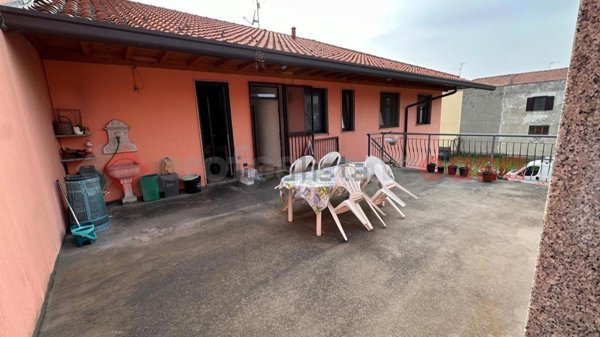 casa indipendente in vendita a Cerro Maggiore