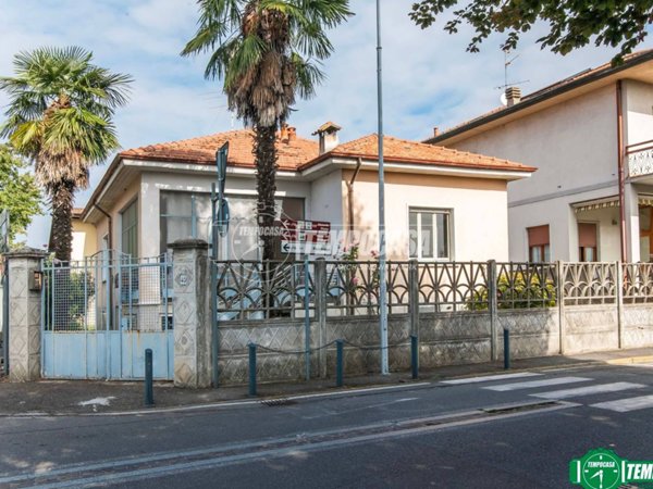 casa indipendente in vendita a Cerro Maggiore