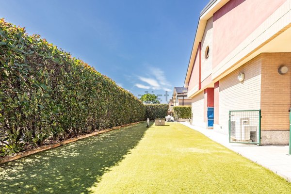 casa indipendente in vendita a Cerro Maggiore in zona Cantalupo
