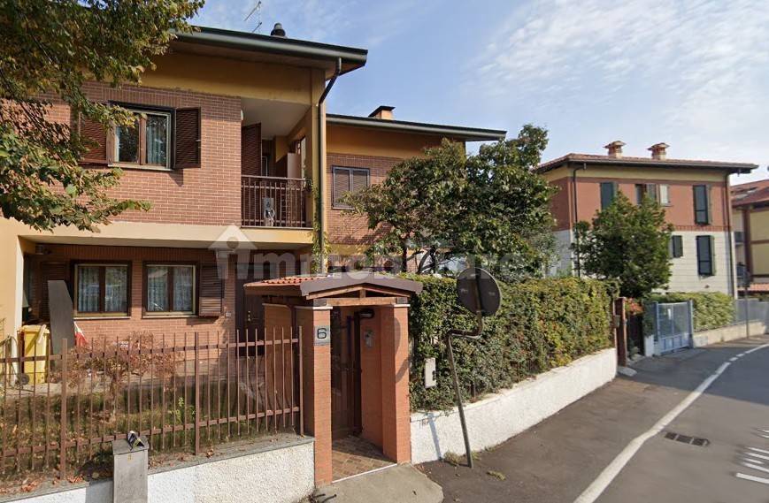 casa indipendente in vendita a Cesano Boscone