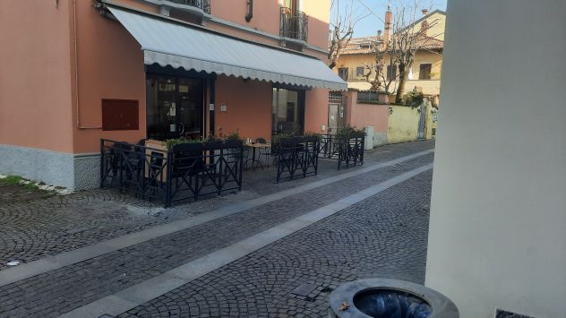 negozio in vendita a Cesano Boscone