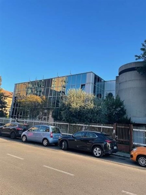 capannone in vendita a Cesano Boscone