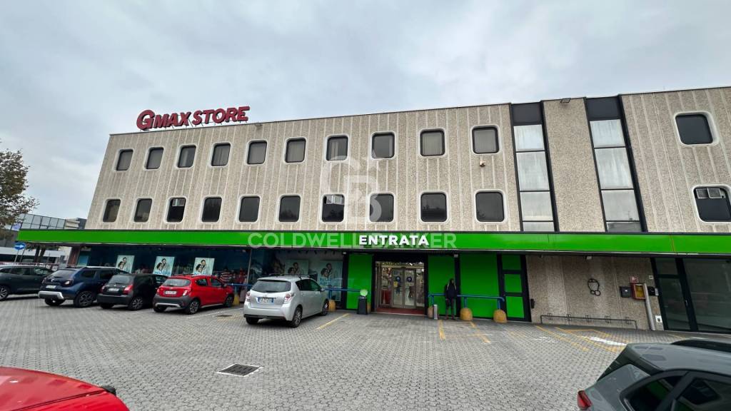 ufficio in vendita a Cesano Boscone