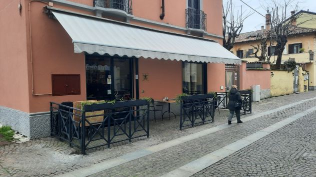 negozio in vendita a Cesano Boscone