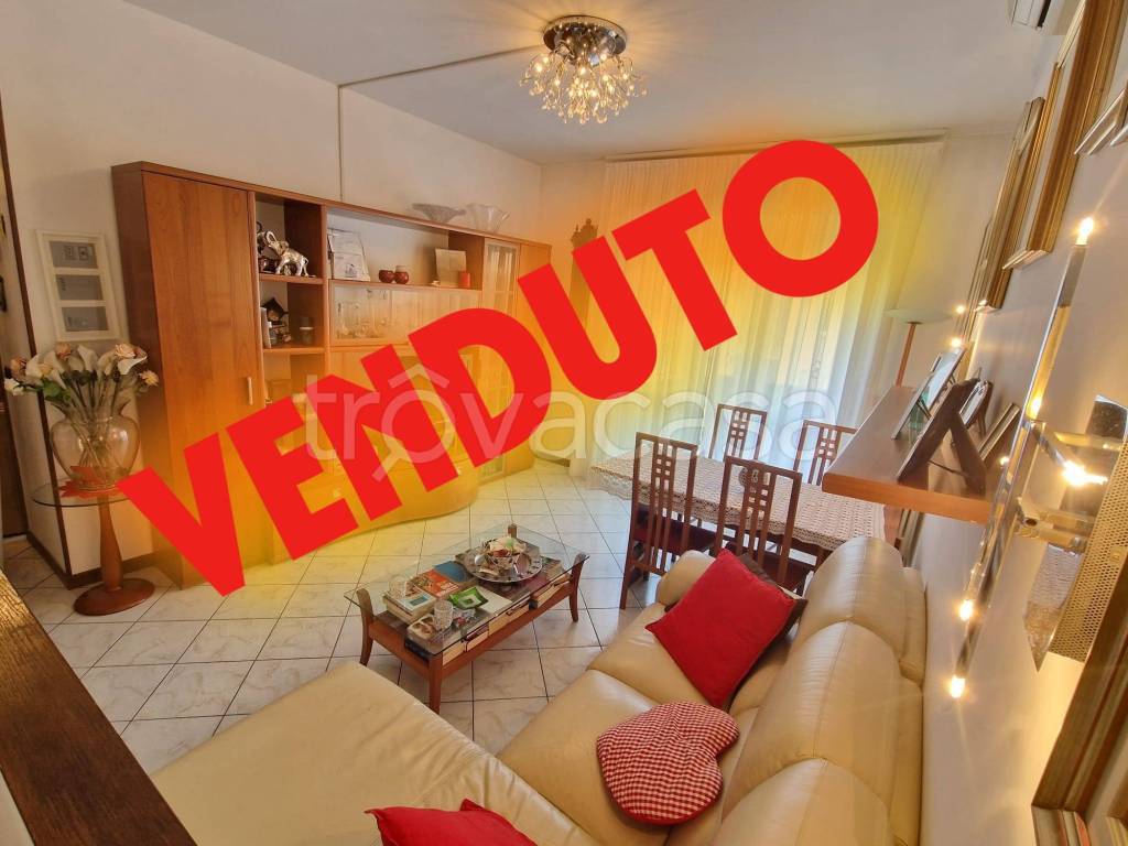 appartamento in vendita a Cesano Boscone