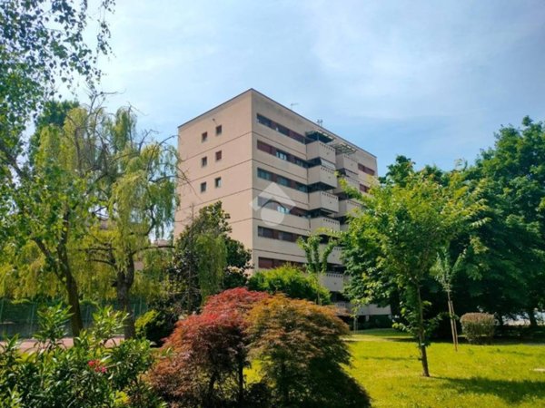appartamento in vendita a Cesano Boscone