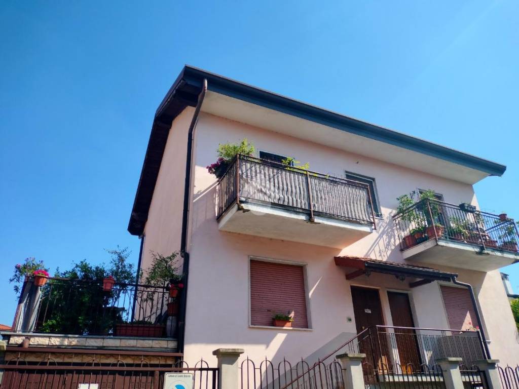 appartamento in vendita a Cesano Boscone