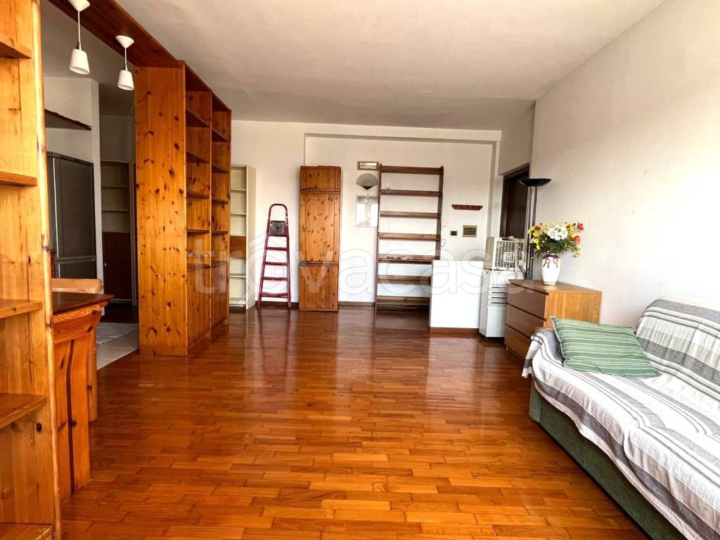 appartamento in vendita a Cesano Boscone