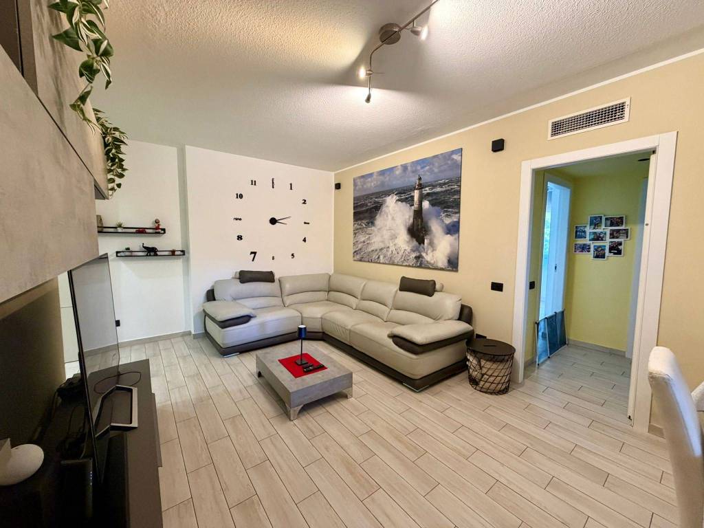 appartamento in vendita a Cesano Boscone