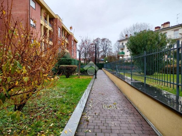 appartamento in vendita a Cesano Boscone