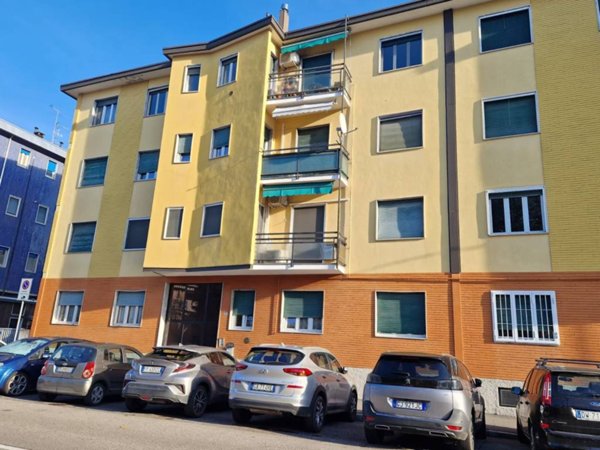 appartamento in vendita a Cesano Boscone