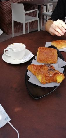 negozio in vendita a Cesano Boscone