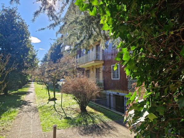 appartamento in vendita a Cesano Boscone
