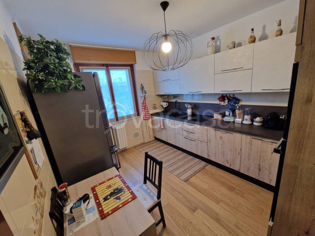 appartamento in vendita a Cesano Boscone