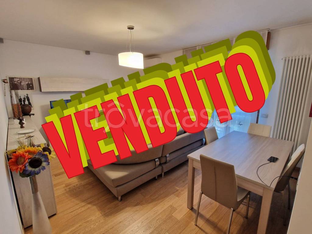 appartamento in vendita a Cesano Boscone