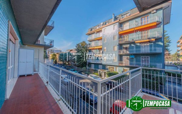 appartamento in vendita a Cesano Boscone in zona Villaggio Giardino