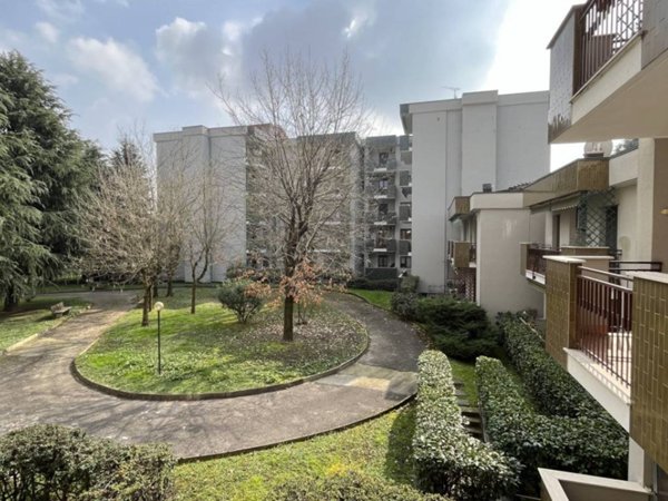 appartamento in vendita a Cesano Boscone