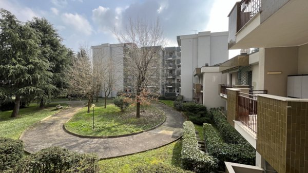 appartamento in vendita a Cesano Boscone
