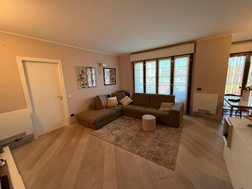 appartamento in vendita a Cesano Boscone