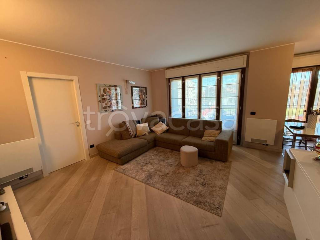 appartamento in vendita a Cesano Boscone