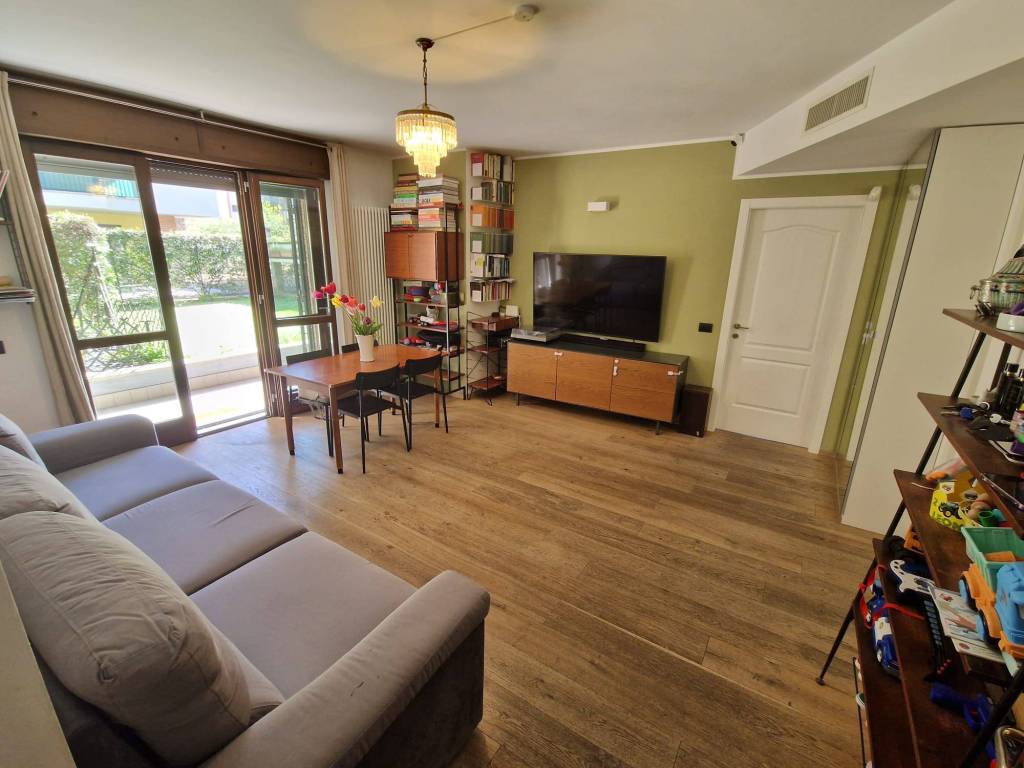 appartamento in vendita a Cesano Boscone