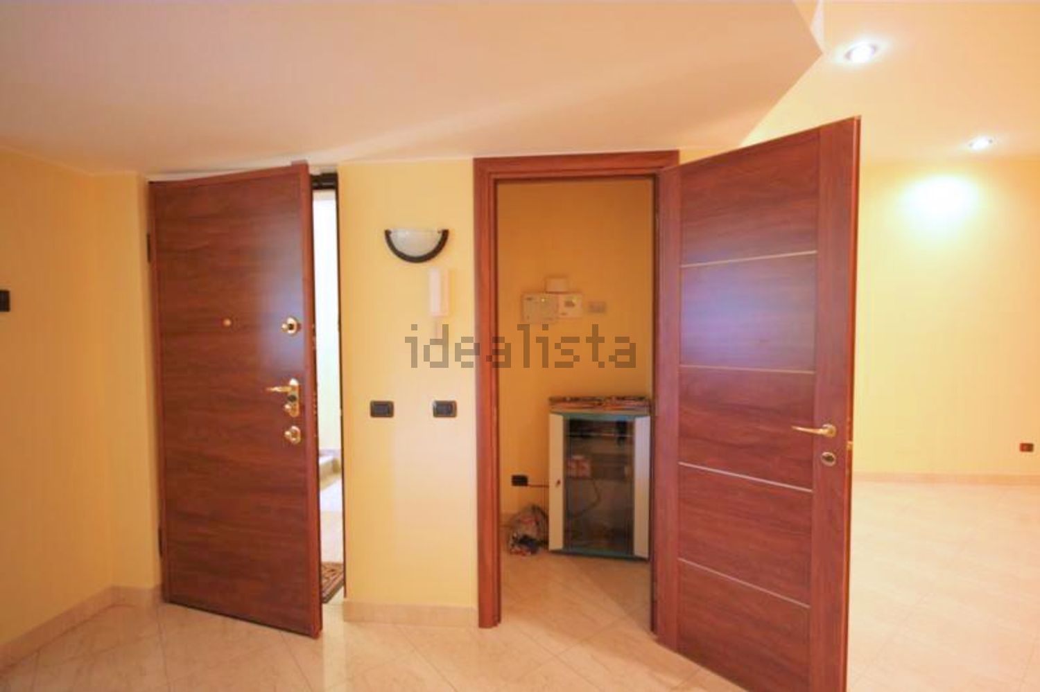 ufficio in vendita a Cesano Boscone