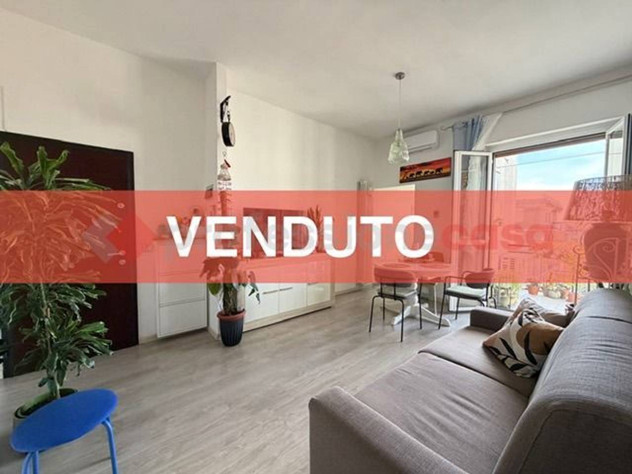 appartamento in vendita a Cesano Boscone in zona Villaggio Giardino