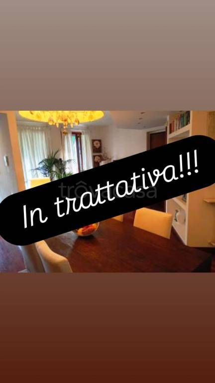appartamento in vendita a Cesano Boscone in zona Villaggio Giardino