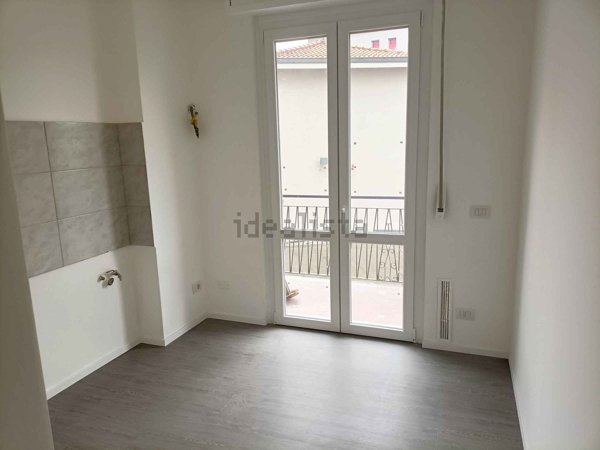 appartamento in vendita a Cesano Boscone in zona Villaggio Giardino