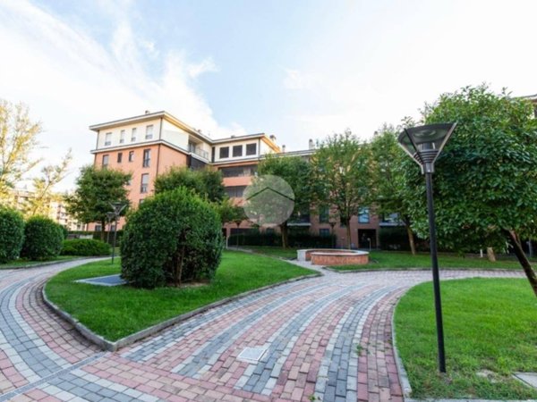 appartamento in vendita a Cesano Boscone in zona Villaggio Giardino