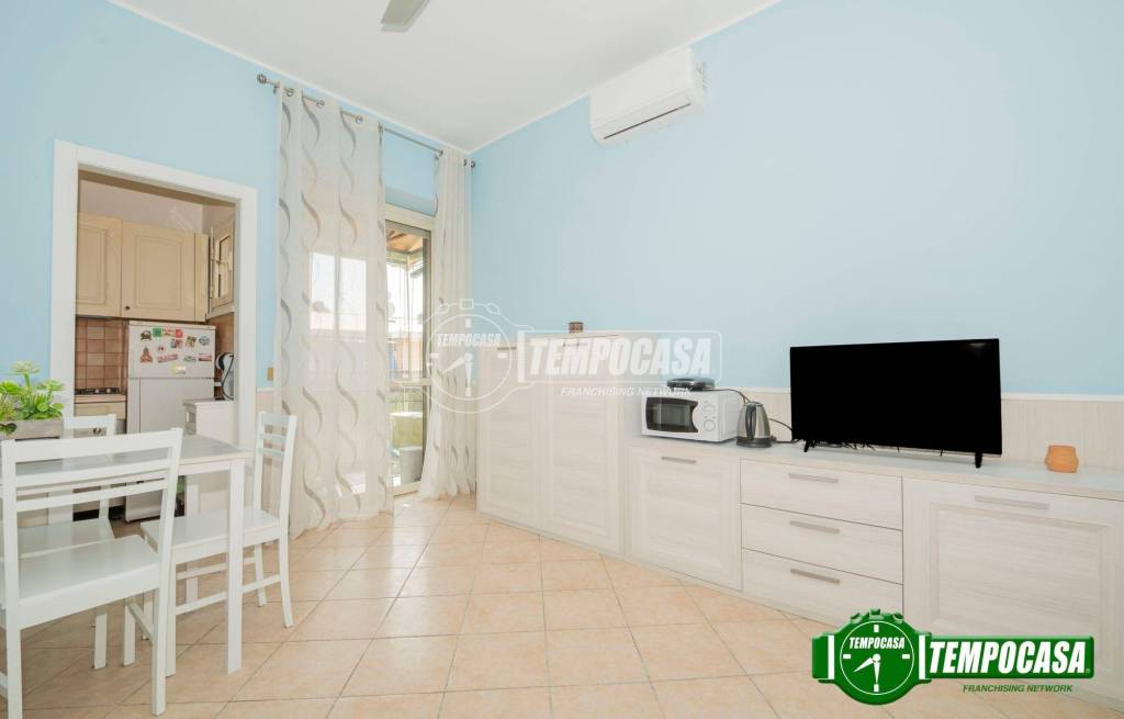 appartamento in vendita a Cesano Boscone in zona Villaggio Giardino
