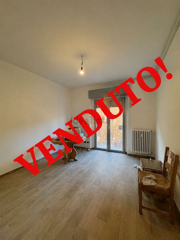 appartamento in vendita a Cesano Boscone in zona Villaggio Giardino
