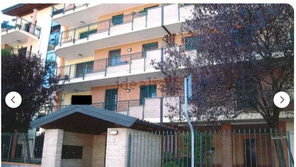 appartamento in vendita a Cesano Boscone in zona Villaggio Giardino