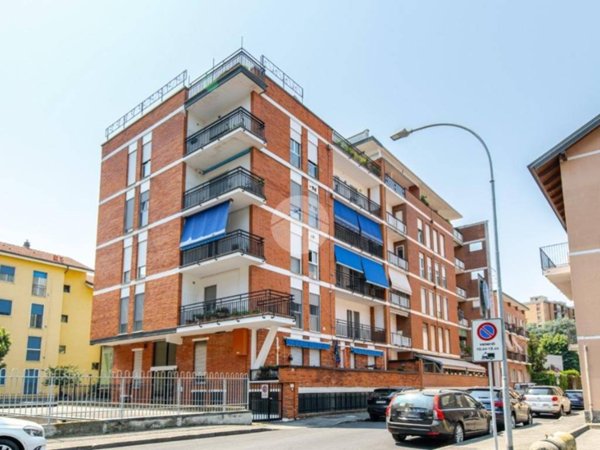 appartamento in vendita a Cesano Boscone in zona Villaggio Giardino