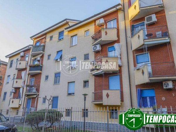 appartamento in vendita a Cesano Boscone in zona Villaggio Giardino