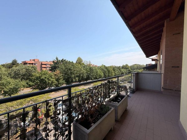 appartamento in vendita a Cesano Boscone in zona Villaggio Giardino